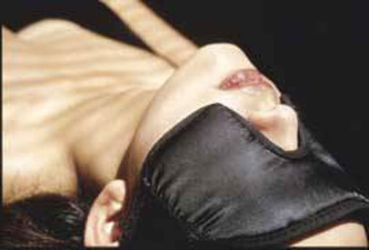 Die Sch&ouml;ne und das Teil (BIOflex Augenmaske)